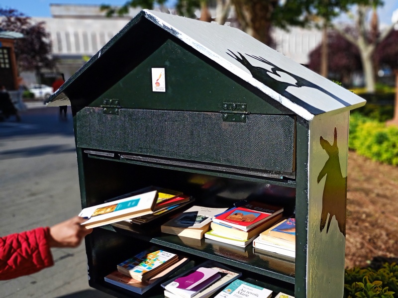 biblioteca callejera badajoz