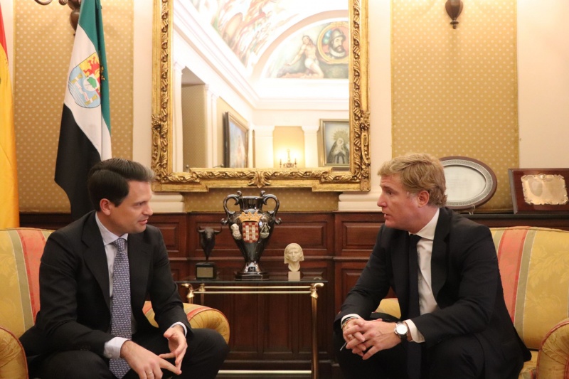 Reunion Presidencia Junta Extremadura Ayuntamiento Badajoz