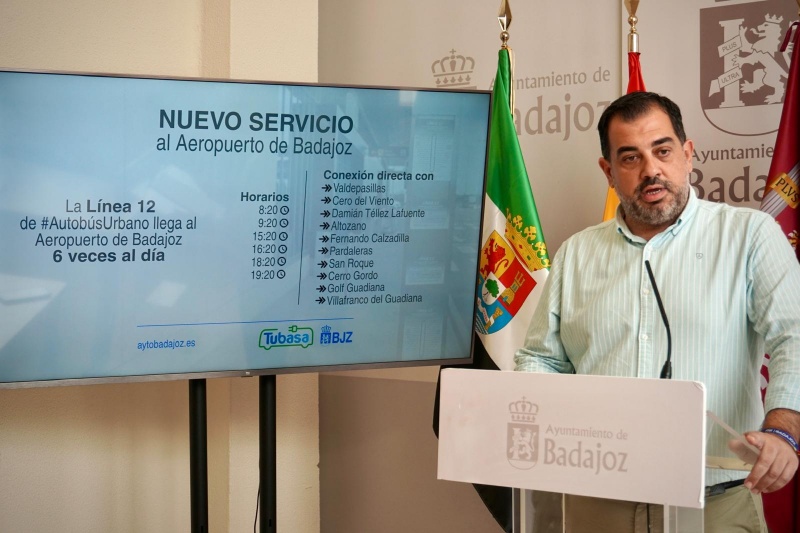 Jos� Luis Gonz�lez, concejal de Transporte Urbano